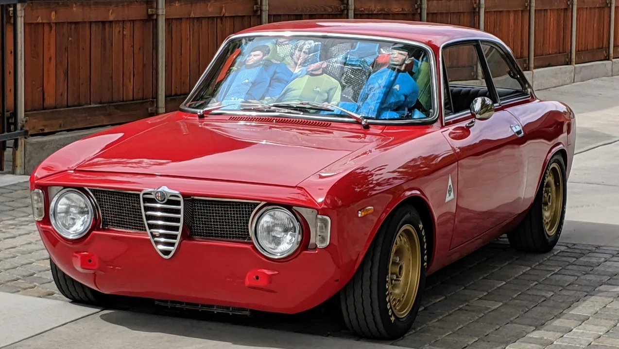 1967 Alfa Romeo Giulia Sprint GT Veloce - Image 5 of 10