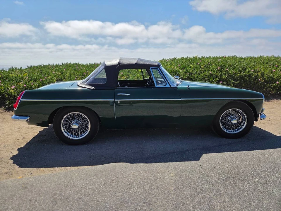1967 MG MGB Roadster - Image 2 of 11