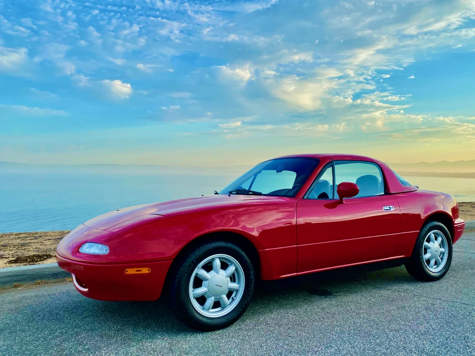 1992 Mazda NA MX-5 Miata - Image 2 of 31