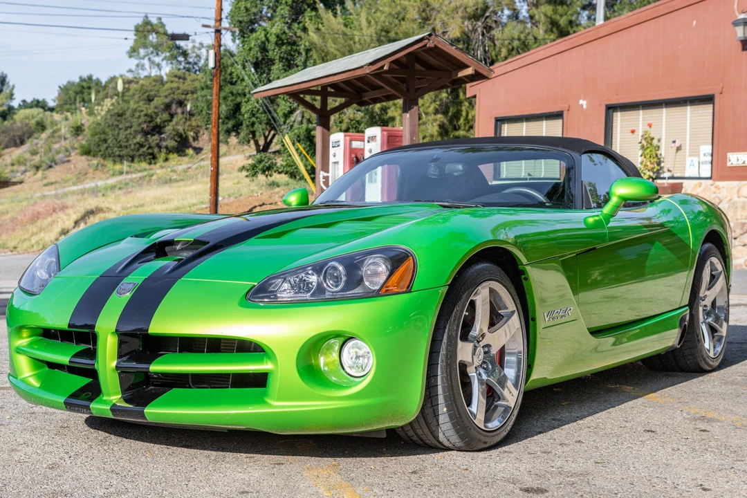 2008 Dodge Viper 4th Gen - Image 2 of 31
