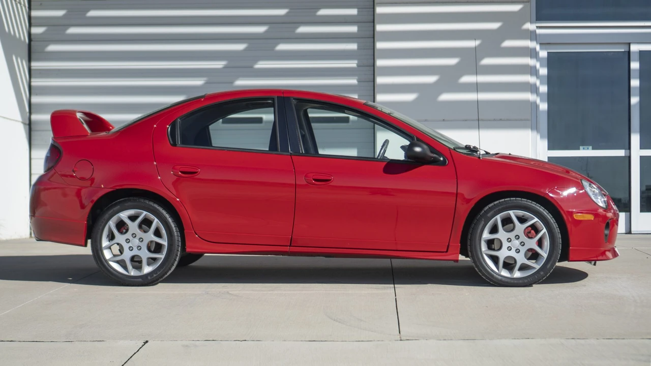 2005 Dodge Neon SRT-4 - Image 4 of 31