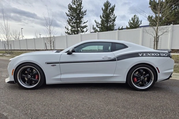 2019 Chevrolet Camaro SS 6th Gen - Image 3 of 8