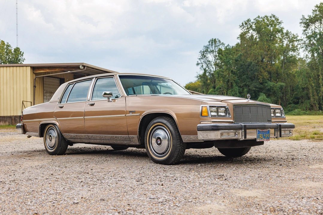 1981 Buick Electra - Image 10 of 31