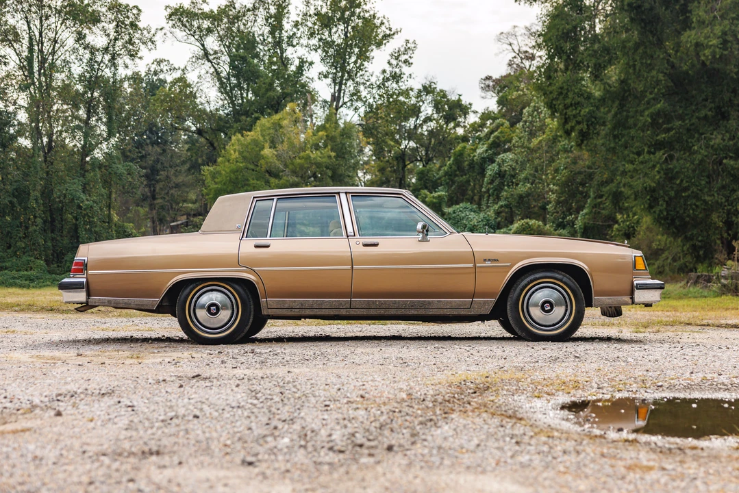 1981 Buick Electra - Image 8 of 31