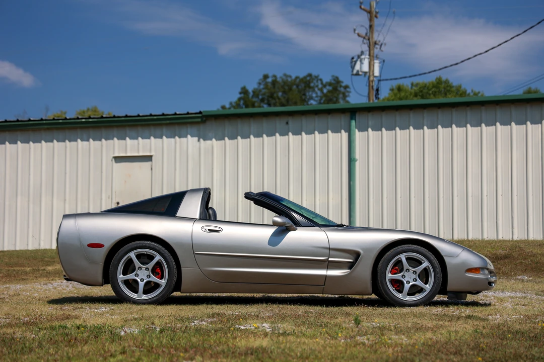 1998 Chevrolet Corvette C5 - Image 2 of 31