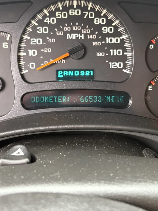 2005 Chevrolet Suburban 9th Gen - Image 12 of 12