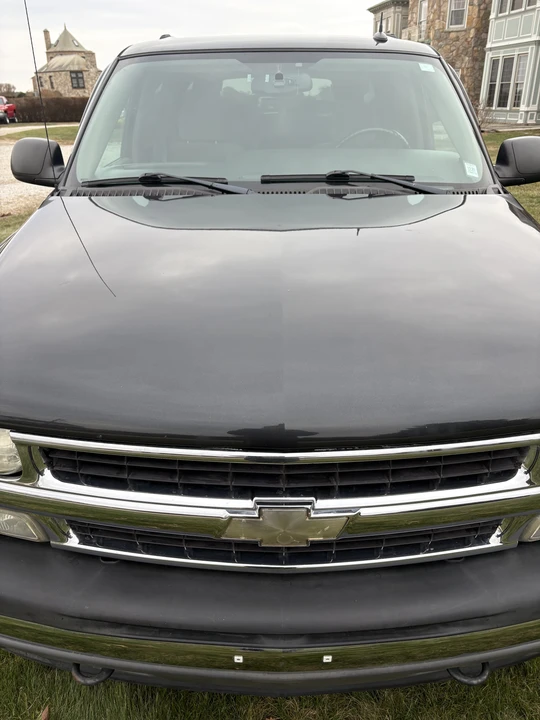 2005 Chevrolet Suburban 9th Gen - Image 5 of 12