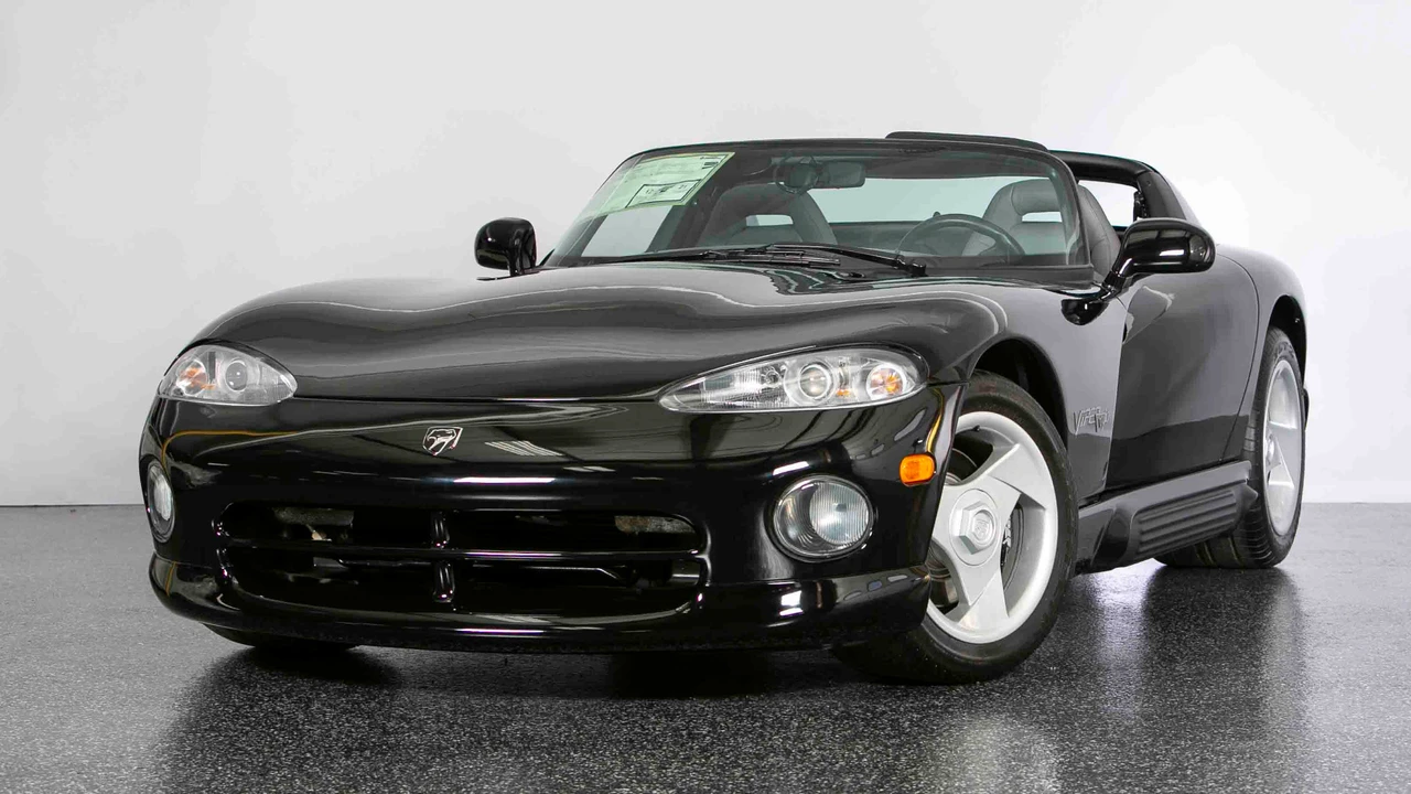 1995 Dodge Viper 1st Gen - Image 2 of 31
