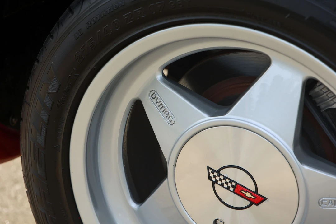1991 Chevrolet Corvette C4 - Image 25 of 31