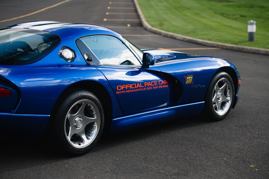 1996 Dodge Viper GTS 2nd Gen - Image 16 of 31