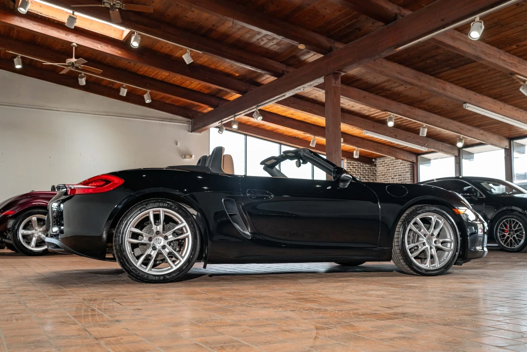 2014 Porsche 981 Boxster - Image 22 of 31