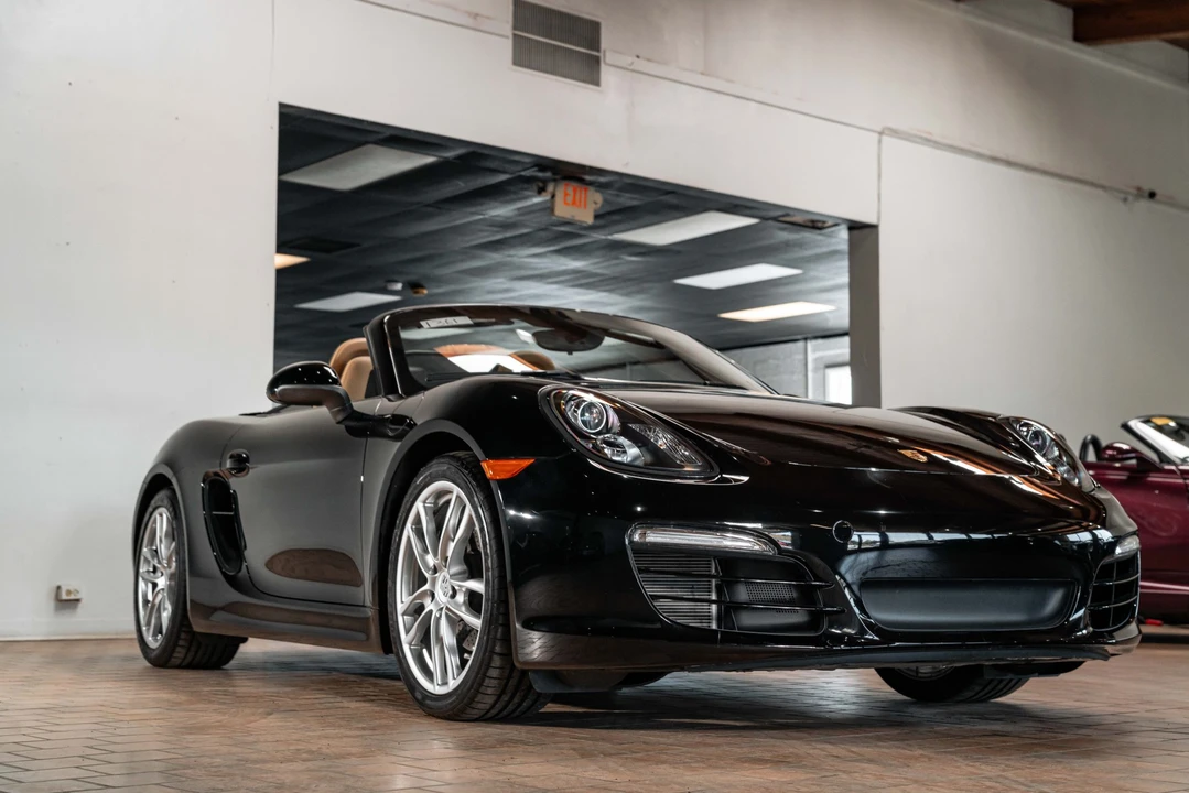 2014 Porsche 981 Boxster - Image 9 of 31