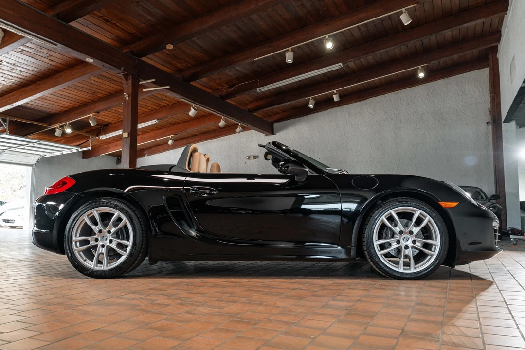 2014 Porsche 981 Boxster - Image 15 of 31