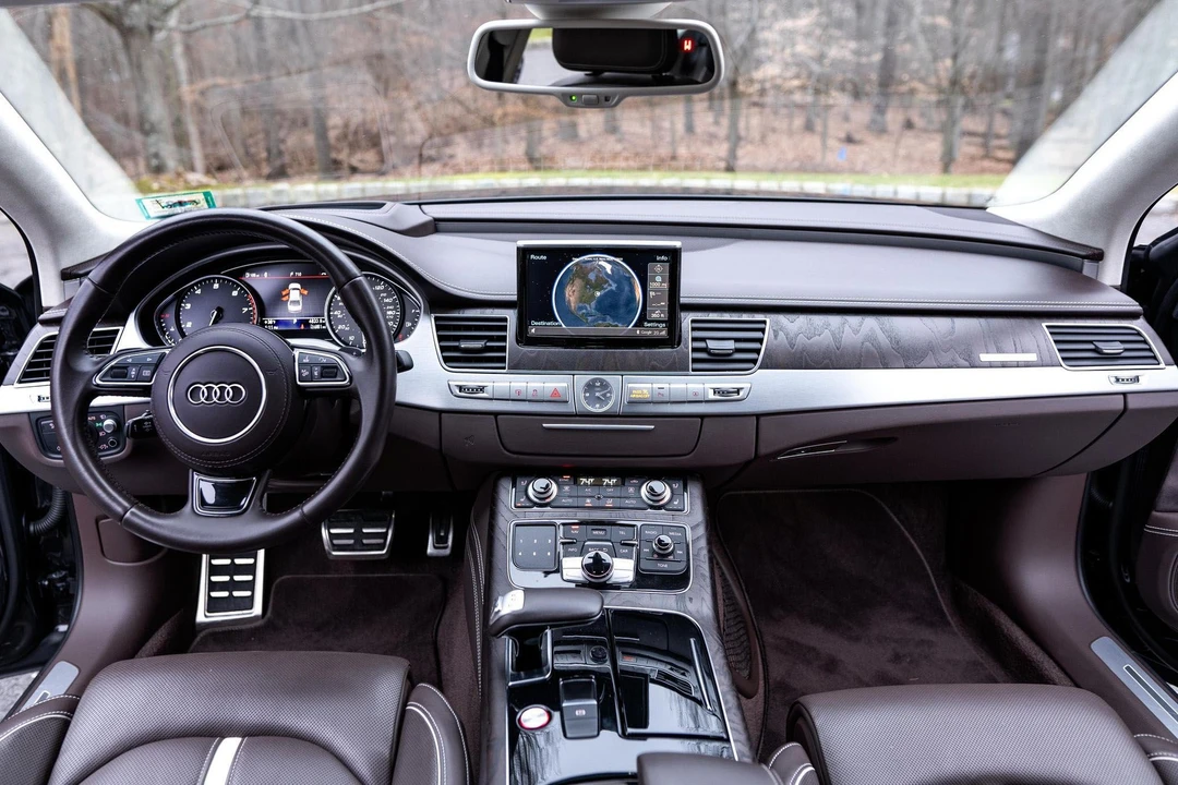 2016 Audi D4 S8 - Image 29 of 31