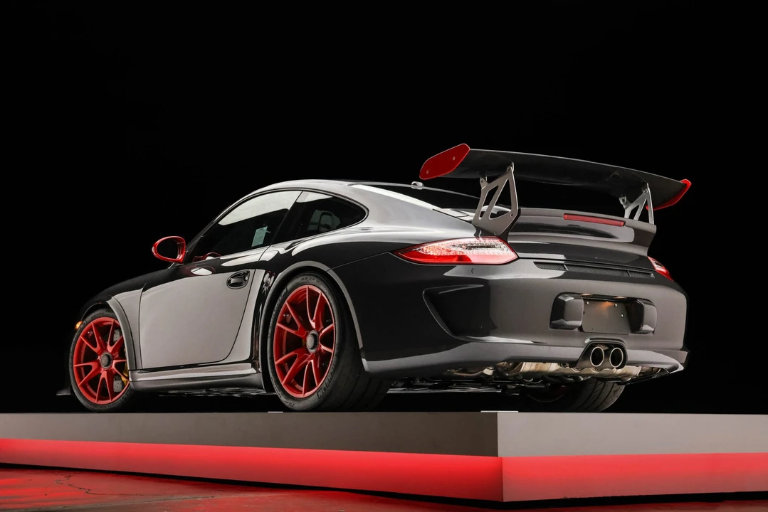 2011 Porsche 997 GT3 RS - Image 26 of 31