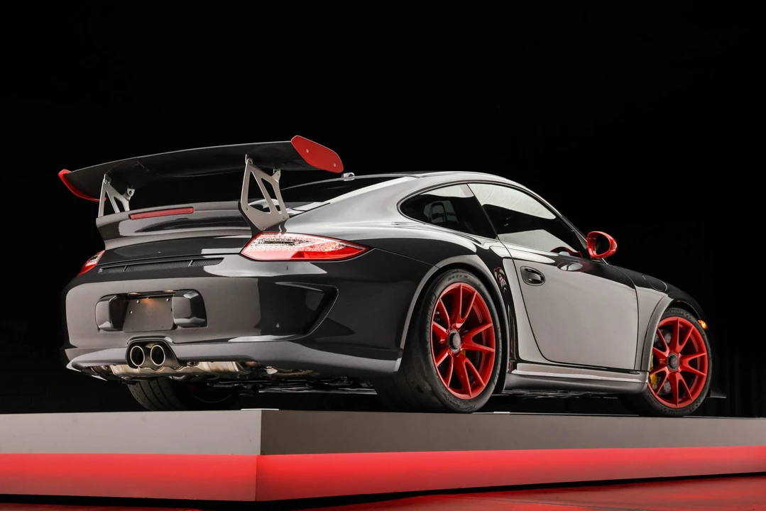 2011 Porsche 997 GT3 RS - Image 20 of 31