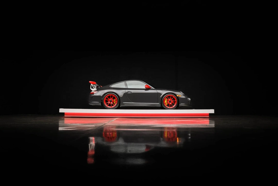 2011 Porsche 997 GT3 RS - Image 16 of 31