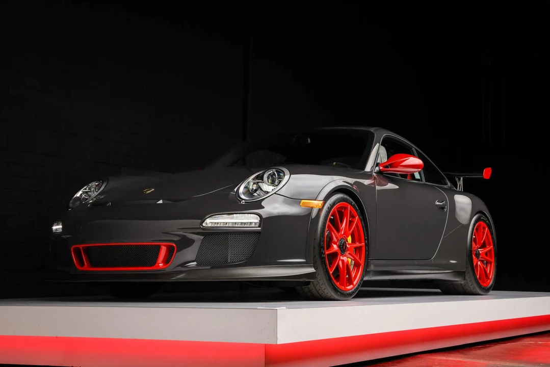 2011 Porsche 997 GT3 RS - Image 4 of 31