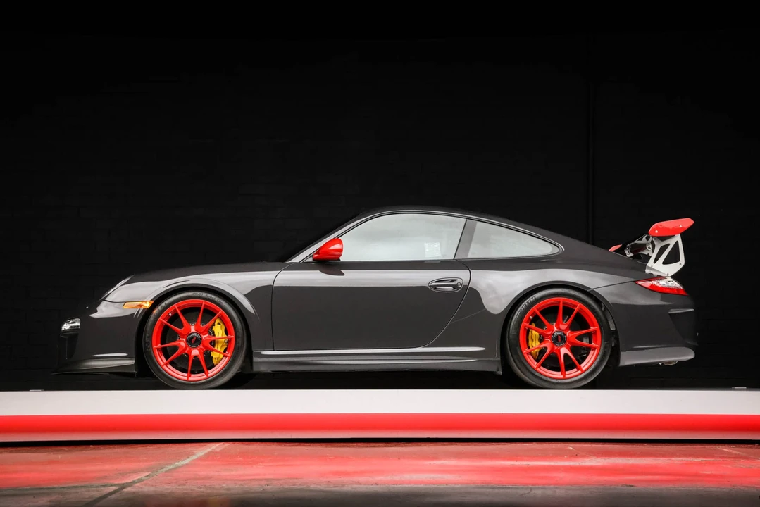 2011 Porsche 997 GT3 RS - Image 30 of 31