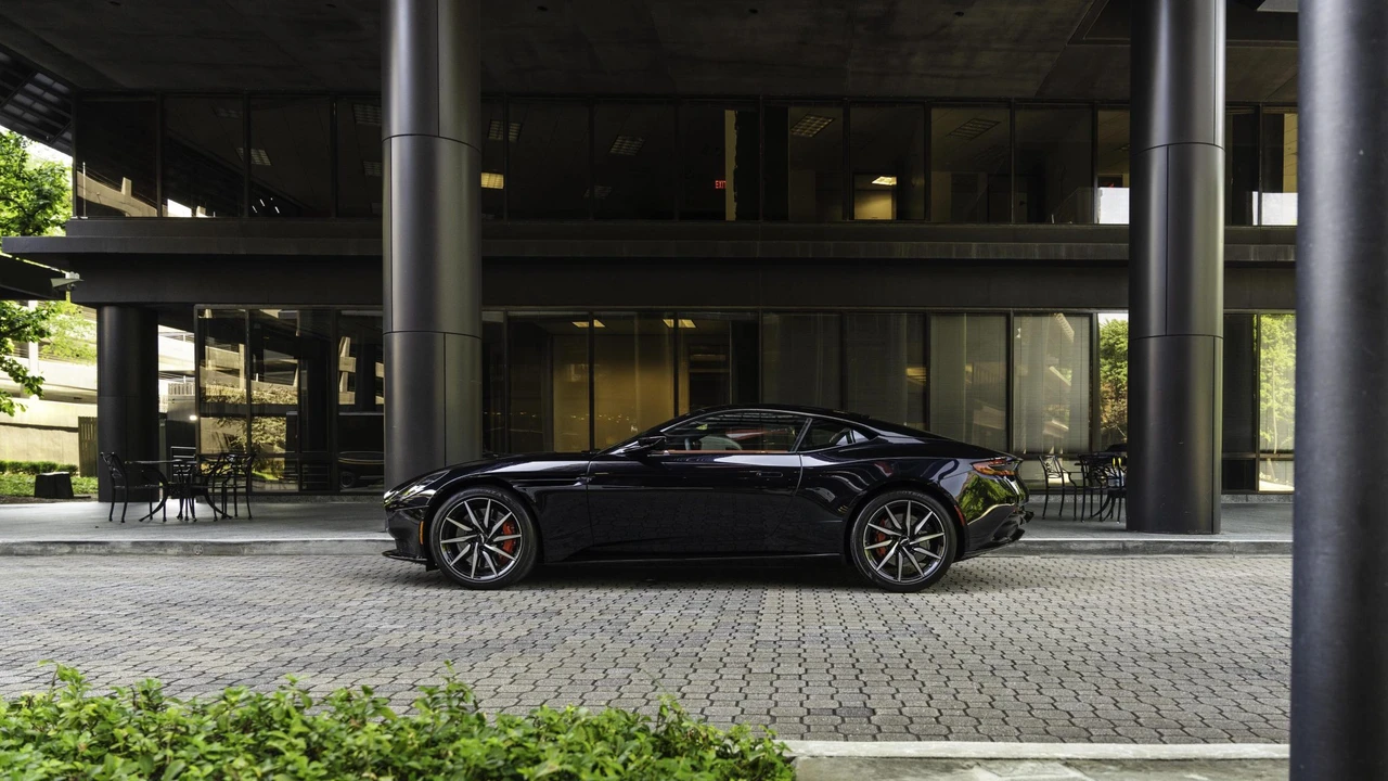 2021 Aston Martin DB11 V8 - Image 8 of 31