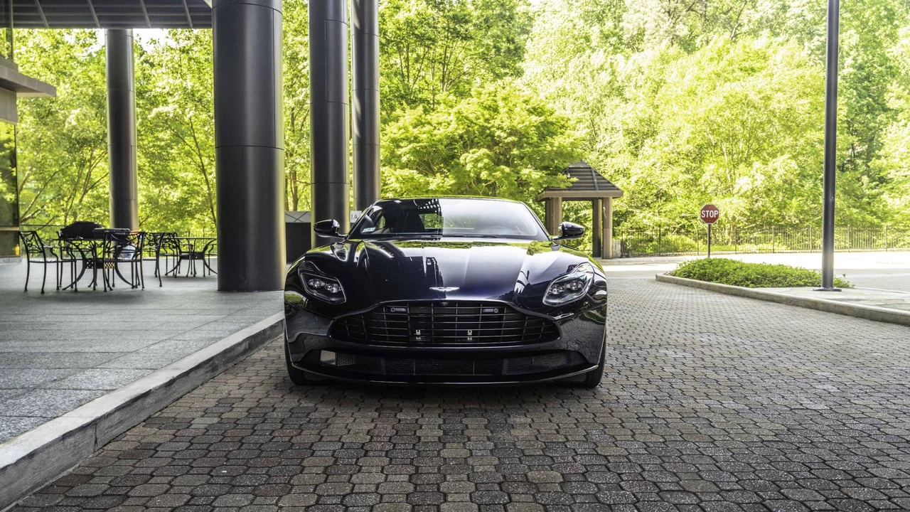 2021 Aston Martin DB11 V8 - Image 20 of 31