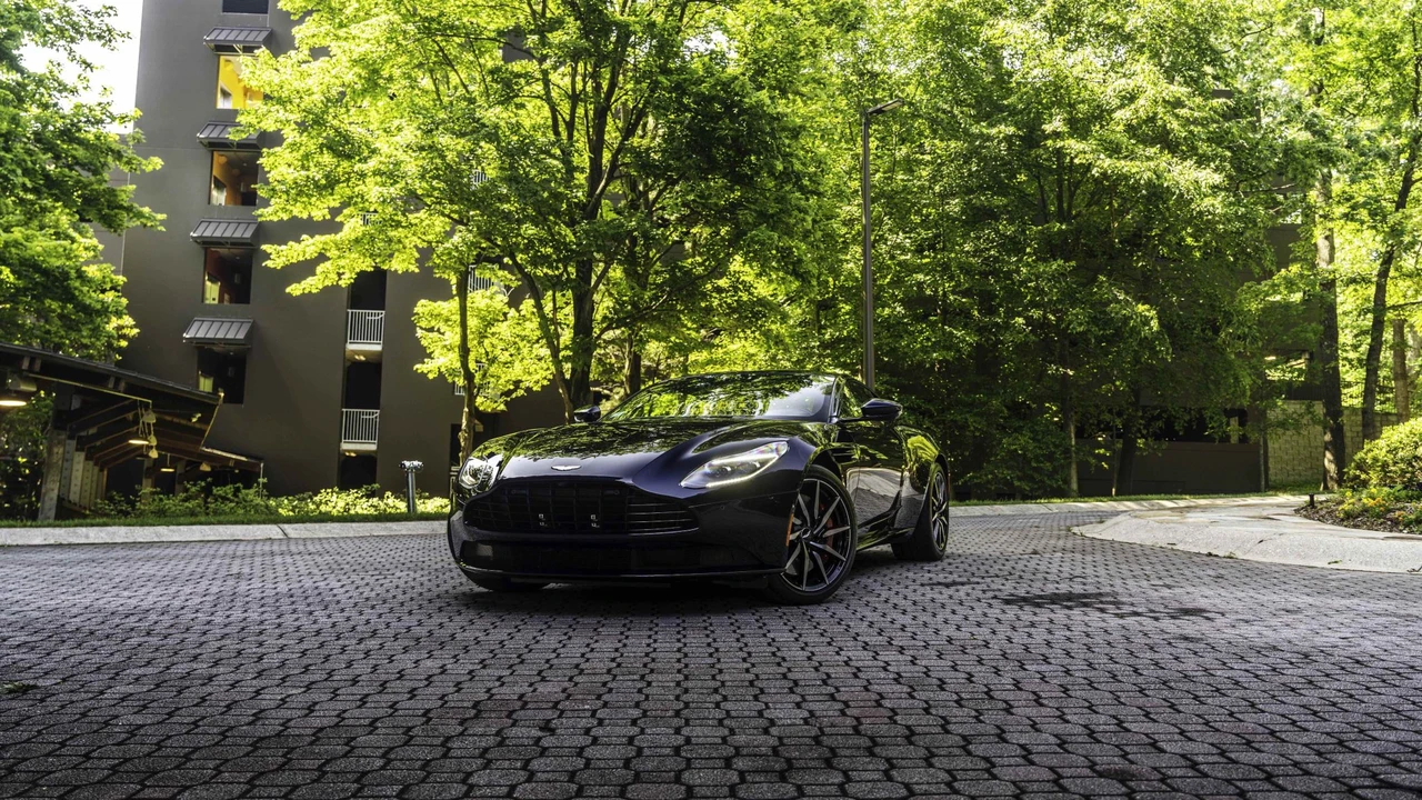 2021 Aston Martin DB11 V8 - Image 4 of 31