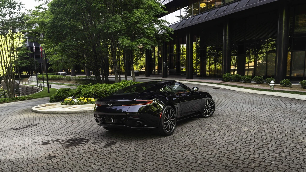 2021 Aston Martin DB11 V8 - Image 12 of 31