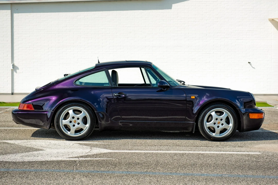 1993 Porsche 964 Carrera 4 - Image 10 of 31