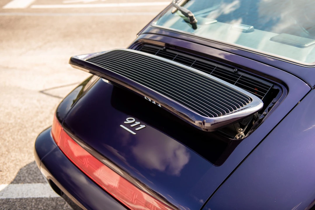 1993 Porsche 964 Carrera 4 - Image 26 of 31