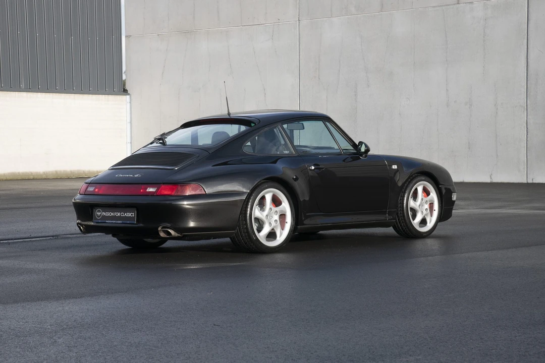 1995 Porsche 993 Carrera 4S - Image 24 of 31