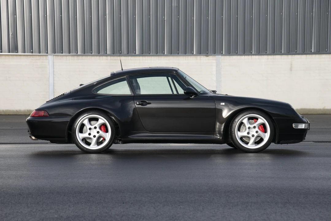 1995 Porsche 993 Carrera 4S - Image 26 of 31
