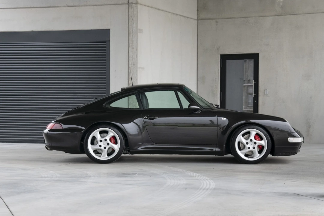 1995 Porsche 993 Carrera 4S - Image 27 of 31