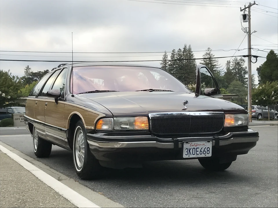 1994 Buick Roadmaster - Image 25 of 31