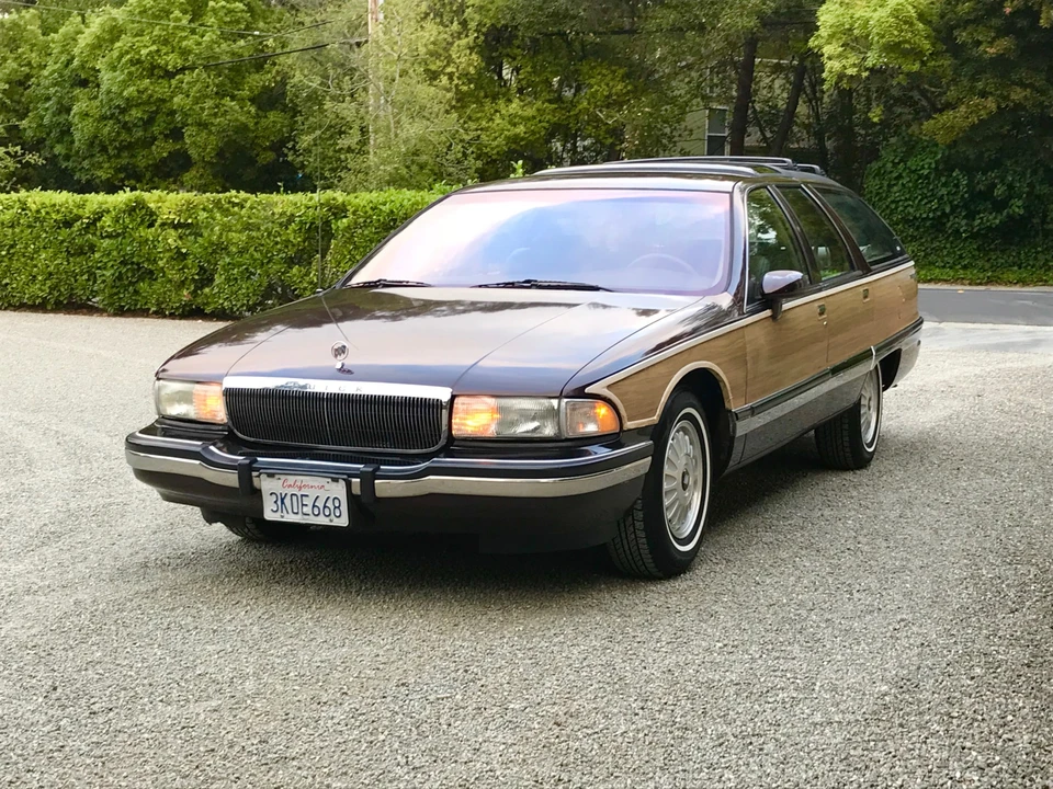 1994 Buick Roadmaster - Image 4 of 31