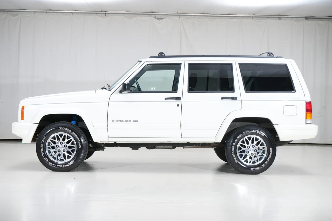 1998 Jeep XJ Cherokee - Image 18 of 31