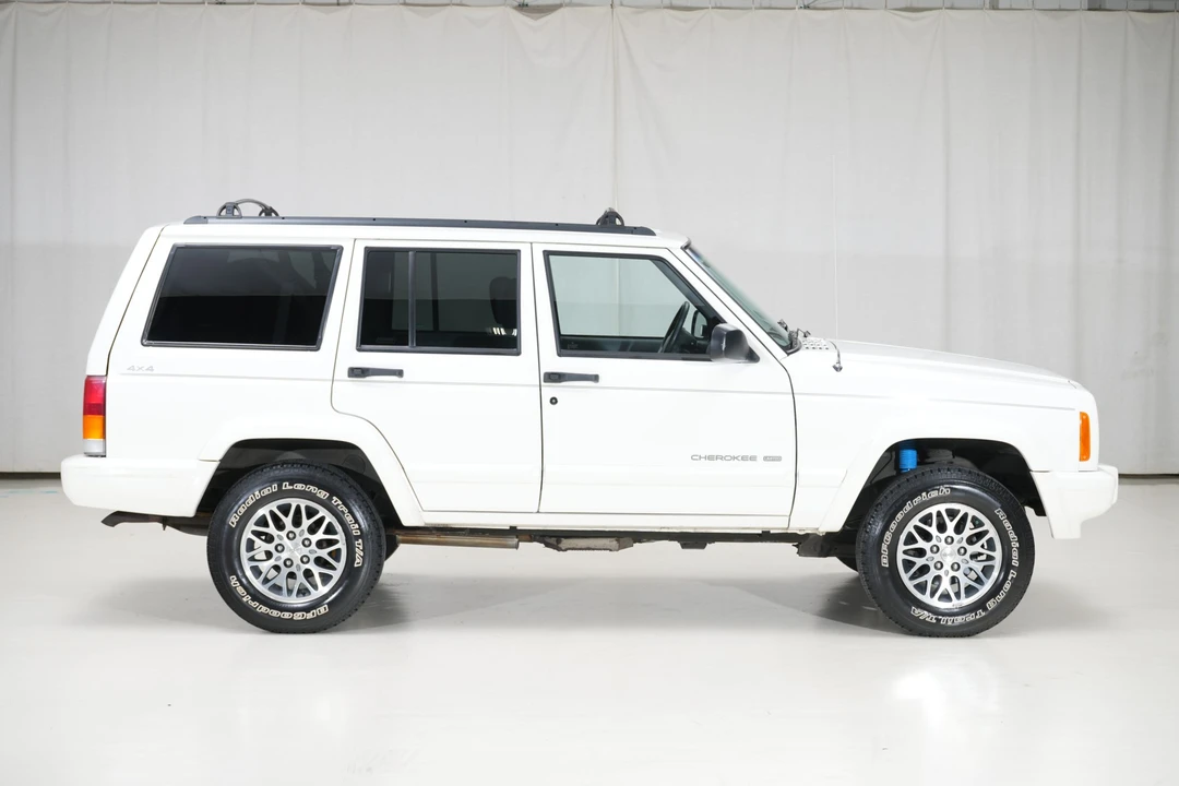 1998 Jeep XJ Cherokee - Image 8 of 31