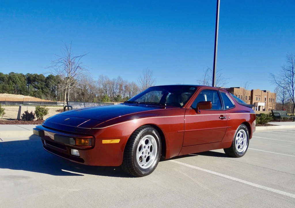 1985 Porsche 944 - Image 10 of 31