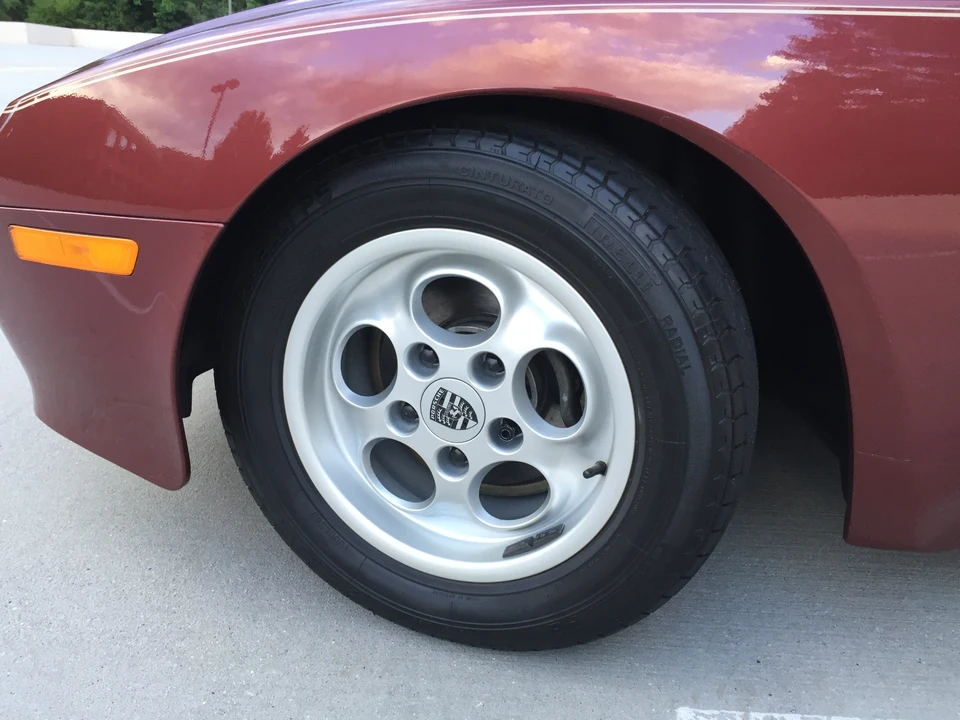 1985 Porsche 944 - Image 18 of 31