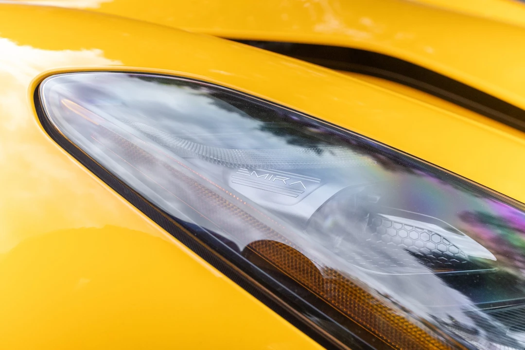 2024 Lotus Emira - Image 27 of 31