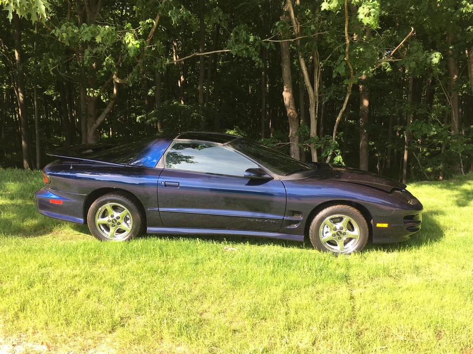 2001 Pontiac Firebird Trans Am 4th Gen - Image 11 of 31