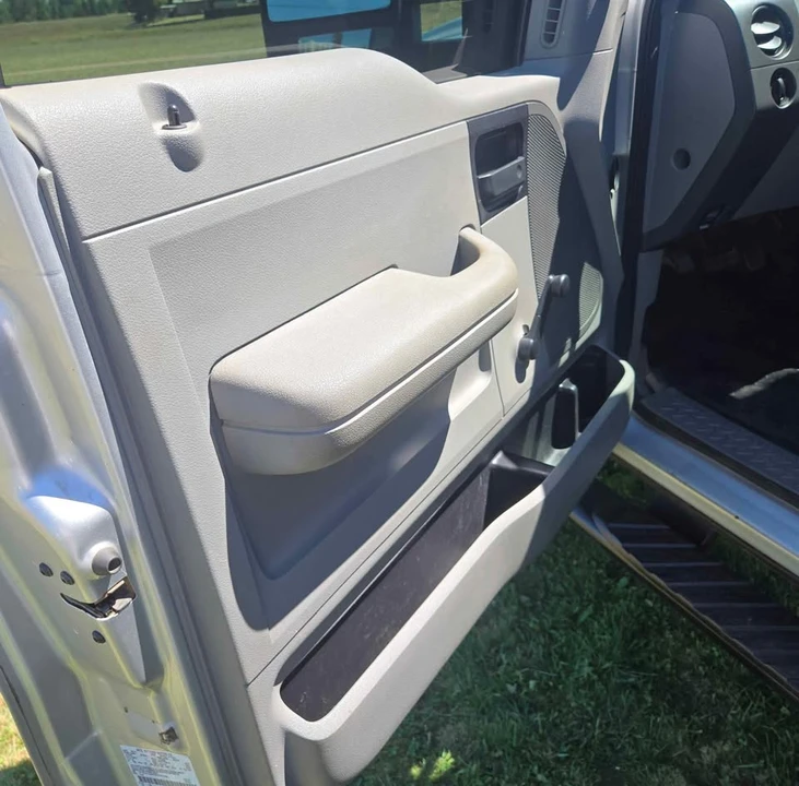 2005 Ford F-150 11th Gen - Image 9 of 10