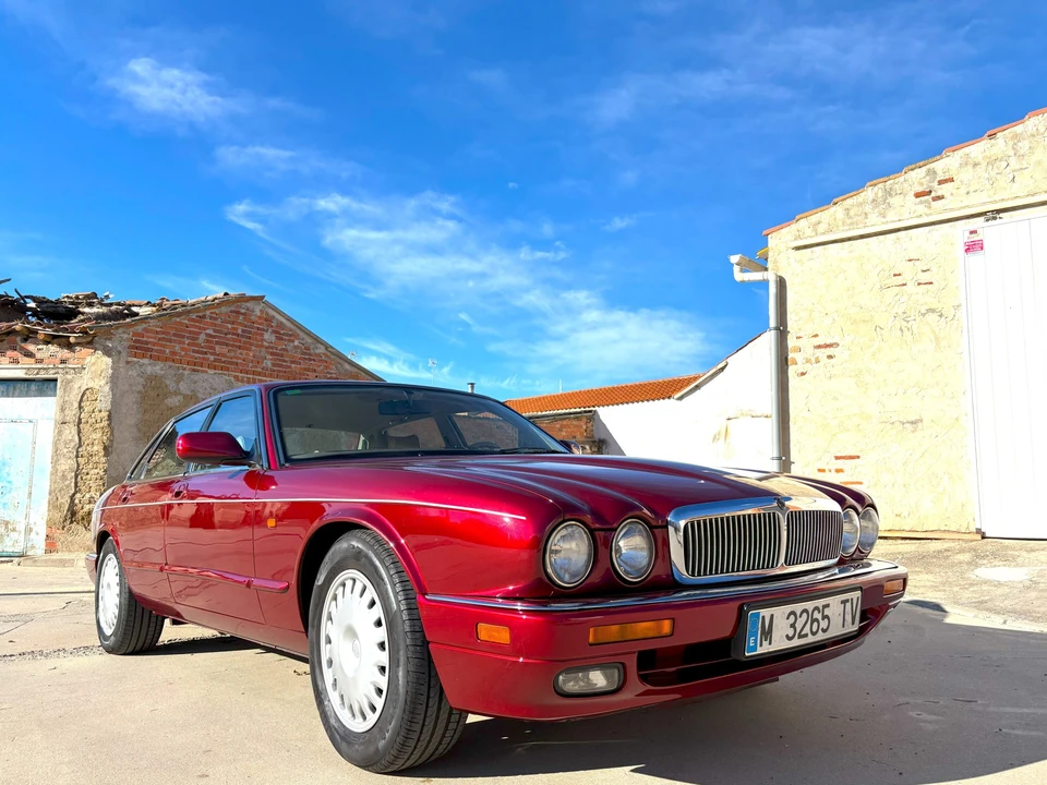 1996 Jaguar X300 XJ - Image 28 of 31