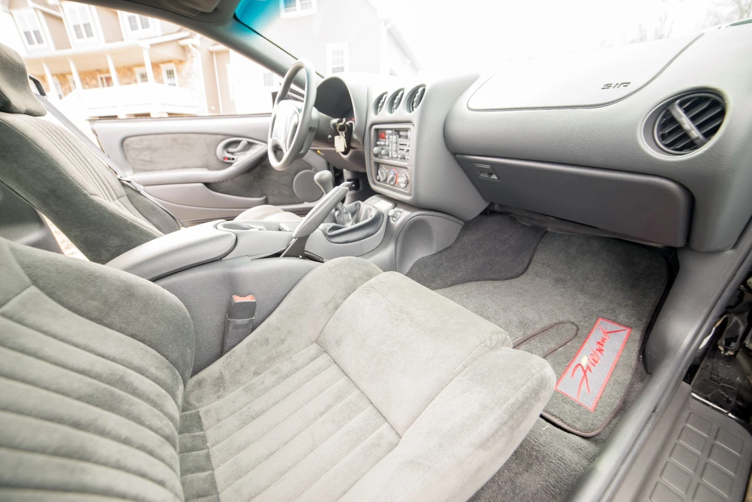 1994 Pontiac Firebird Formula 4th Gen - Image 23 of 31