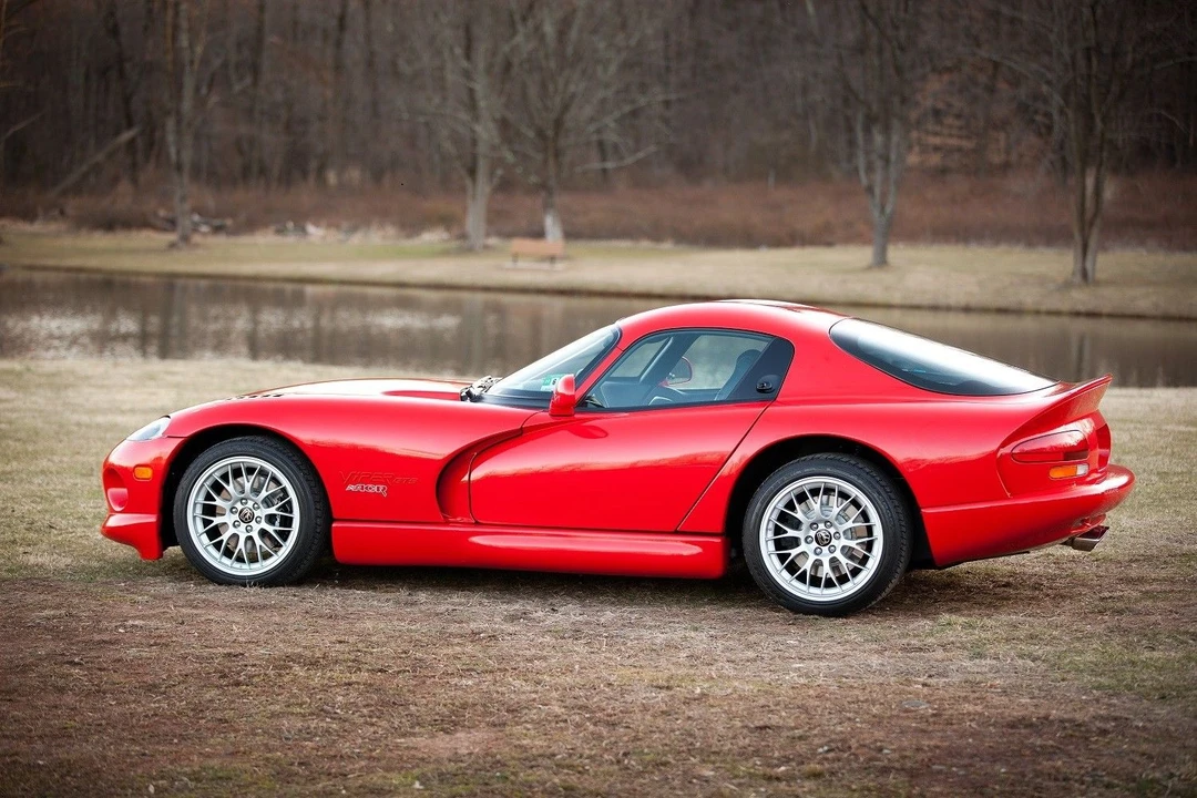 2001 Dodge Viper ACR 2nd Gen - Image 2 of 31