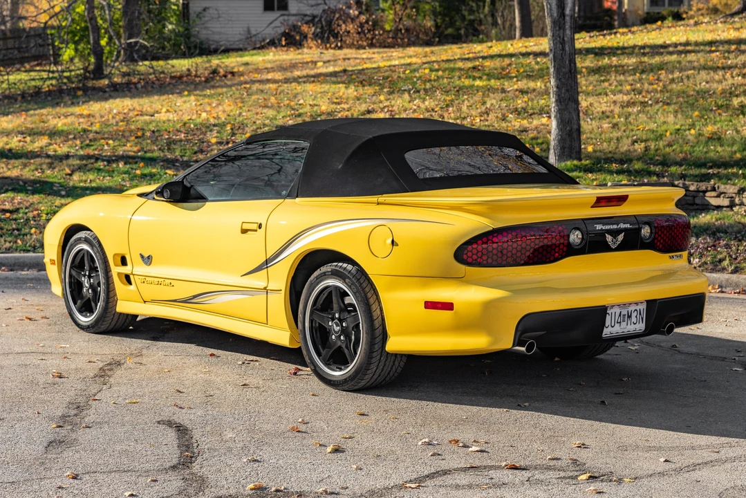 2002 Pontiac Firebird Trans Am 4th Gen - Image 13 of 31