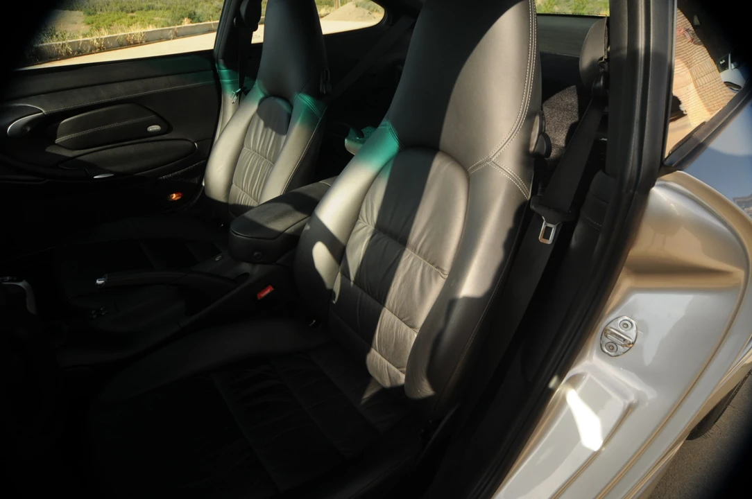 2003 Porsche 996 Turbo - Image 19 of 31