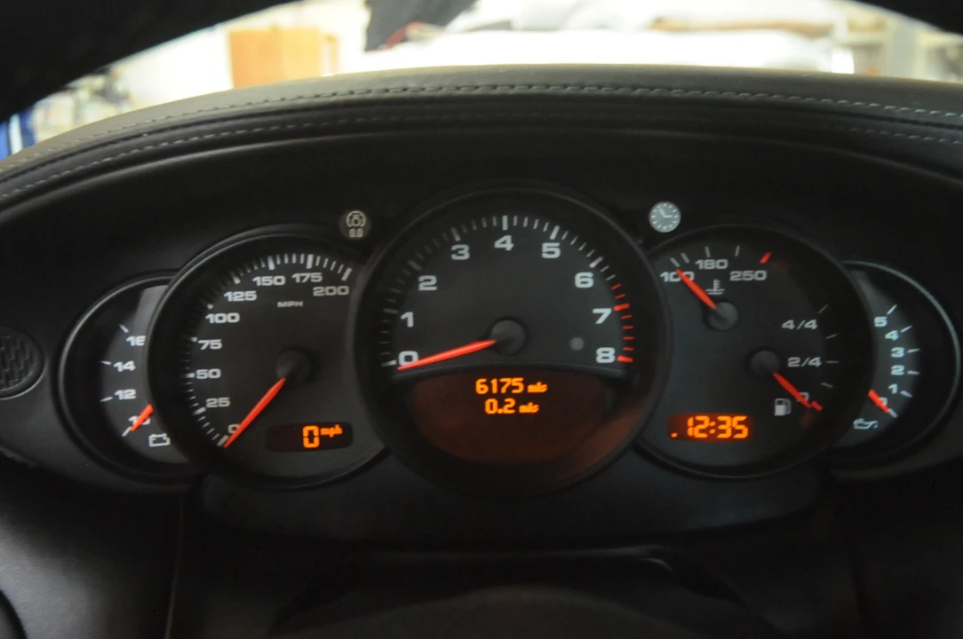 2003 Porsche 996 Turbo - Image 15 of 31