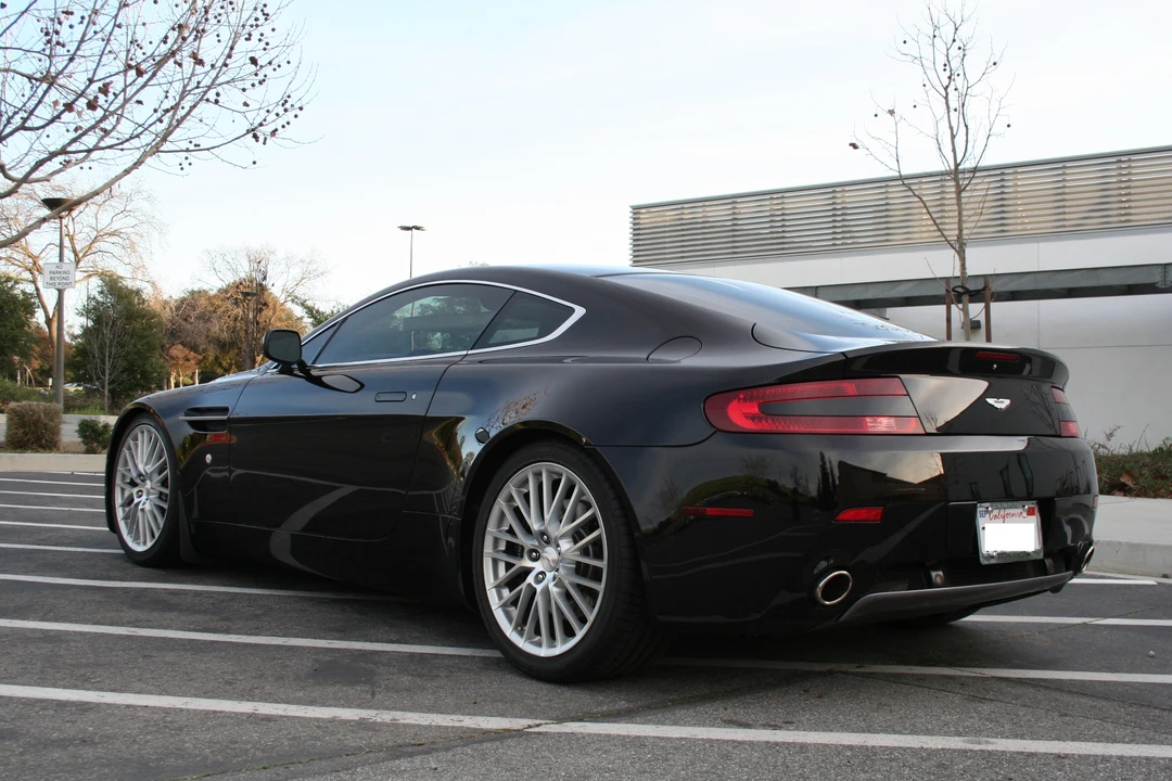 2009 Aston Martin V8 Vantage (2006-2017) - Image 6 of 31