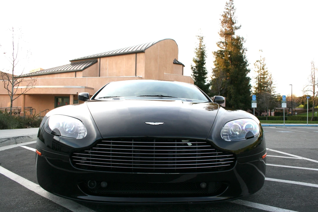 2009 Aston Martin V8 Vantage (2006-2017) - Image 12 of 31