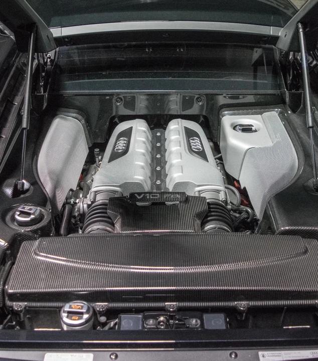 2010 Audi 42 R8 - Image 18 of 31